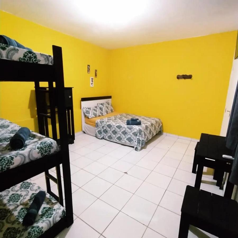Proxima Estacion Hostel Масейо Екстер'єр фото